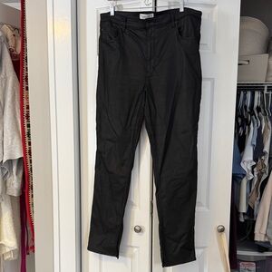 Abercrombie & Fitch Ultra High Rise Slim Straight Jeans w split hem